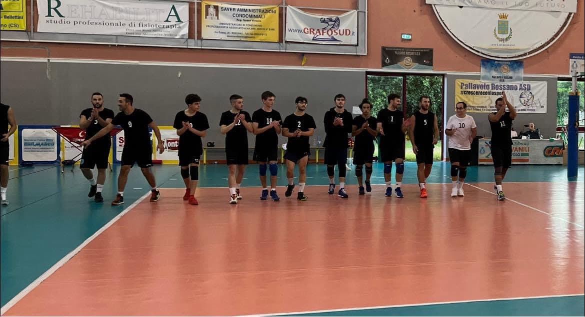VOLLEY MASCHILE - Il team bruzio batte i leoni bizantini, ma… siamo solo all’inizio!