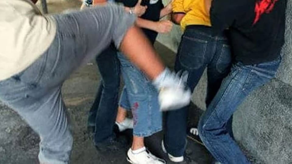 Mega scazzottata a Schiavonea, coinvolti una trentina di braccianti agricoli stranieri