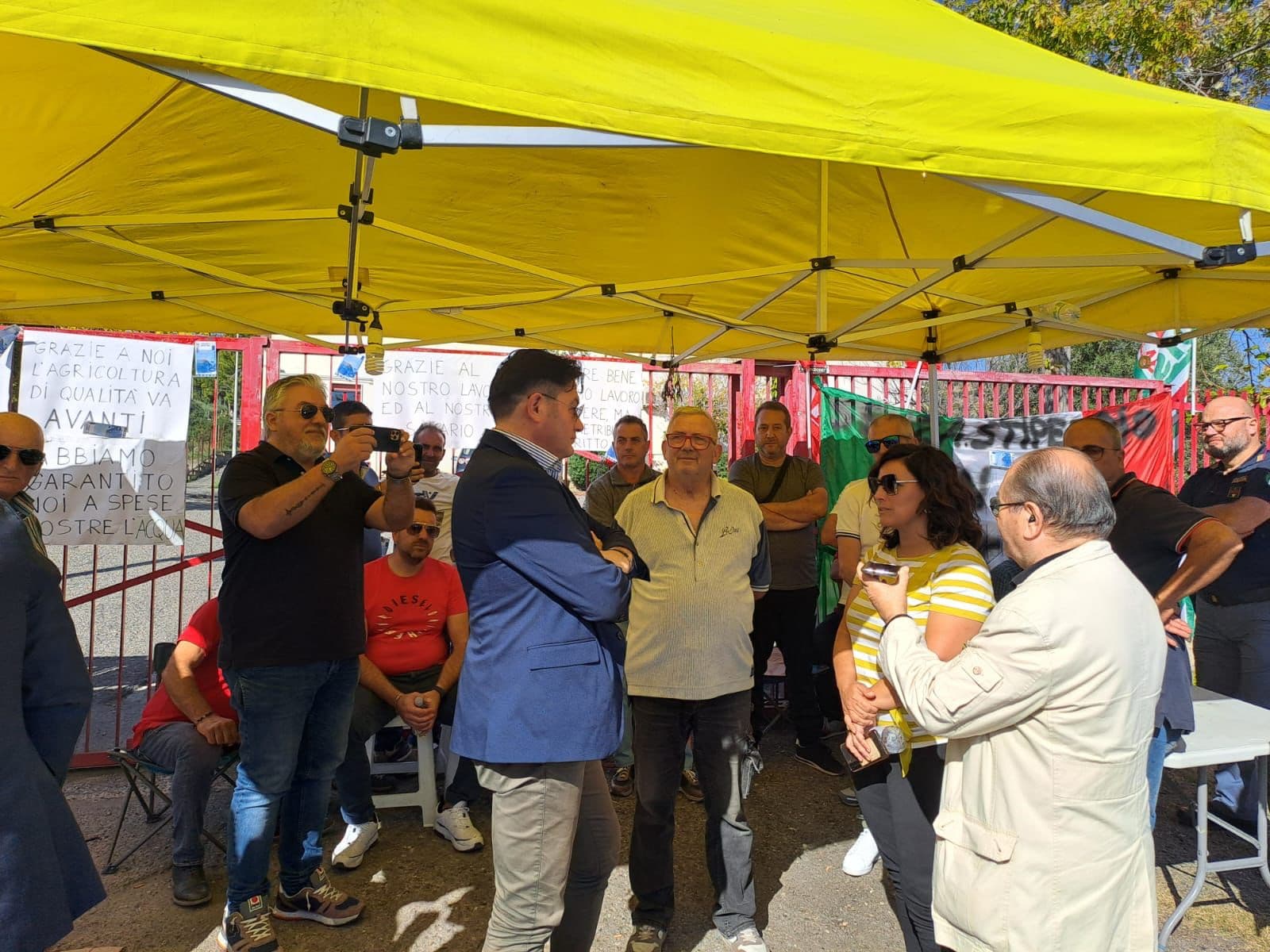 Trebisacce, tute verdi: la Regione avrebbe sbloccato una mensilità arretrata per i lavoratori