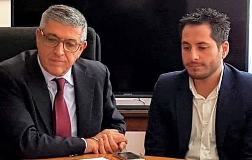 Cassano Jonio, coro di solidarietà all'assessore Sposato dopo l'attentato incendiario di stanotte
