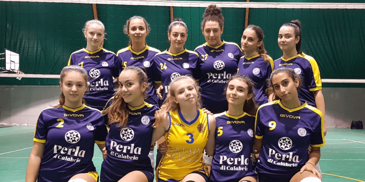 VOLLEY FEMMINILE - Vittoria a mani basse e testa alta: Perla di Calabria Rossano fa sognare