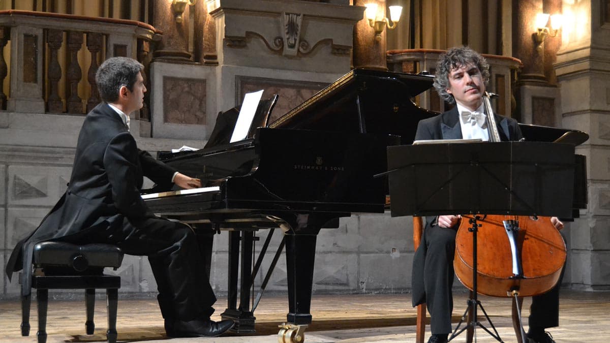 "Duo des Alpes" a Co-Ro con il concerto Romantic Cello