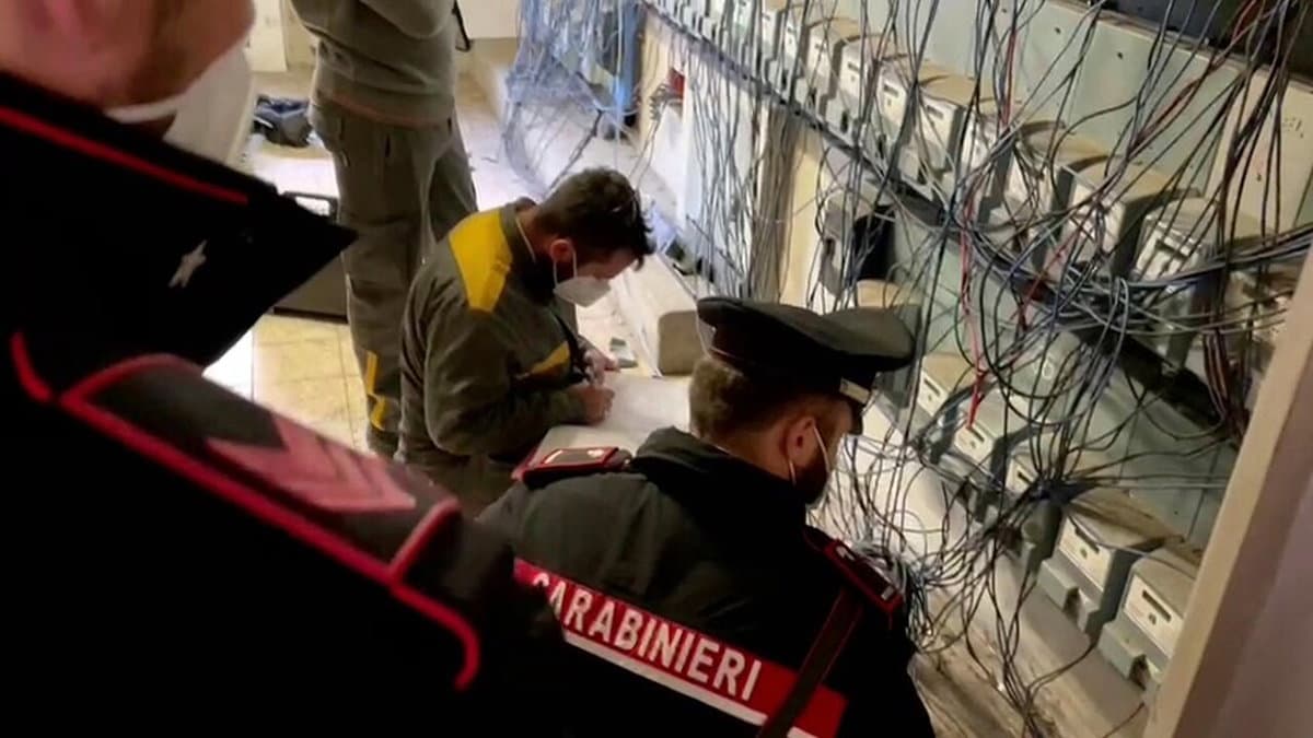 Cassano Jonio, 20 persone denunciate per furto di energia elettrica