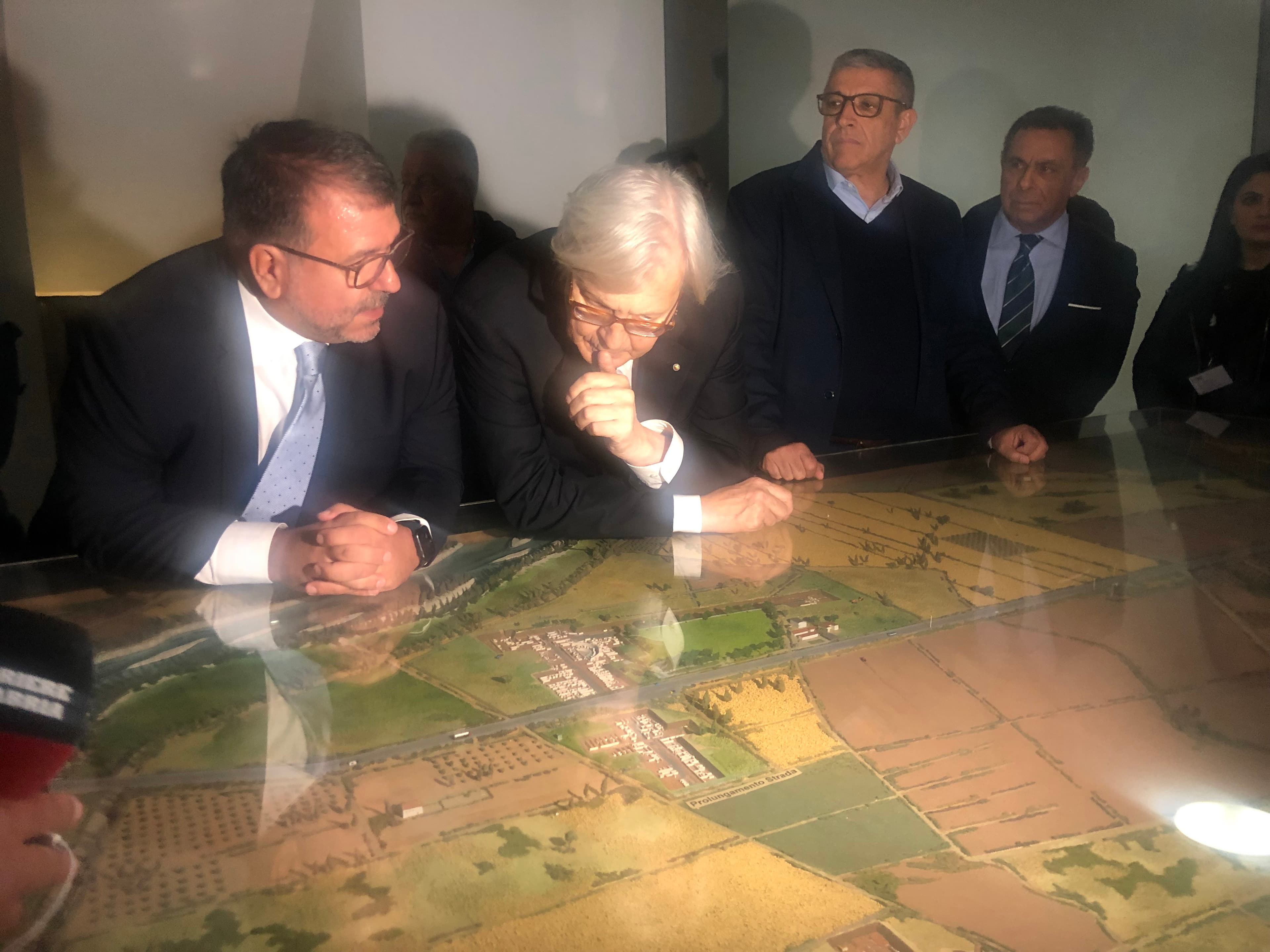 L'appello di Vittorio Sgarbi da Sibari: «Creiamo percorsi turistici alternativi»