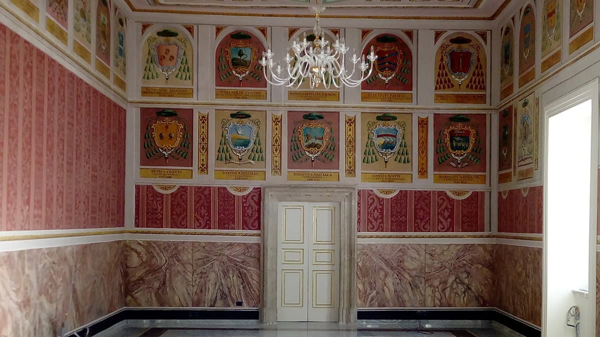 Co-Ro, presentazione del libro “Il mondo del Codex. I giganti della fede e quel trono per due imperatori”