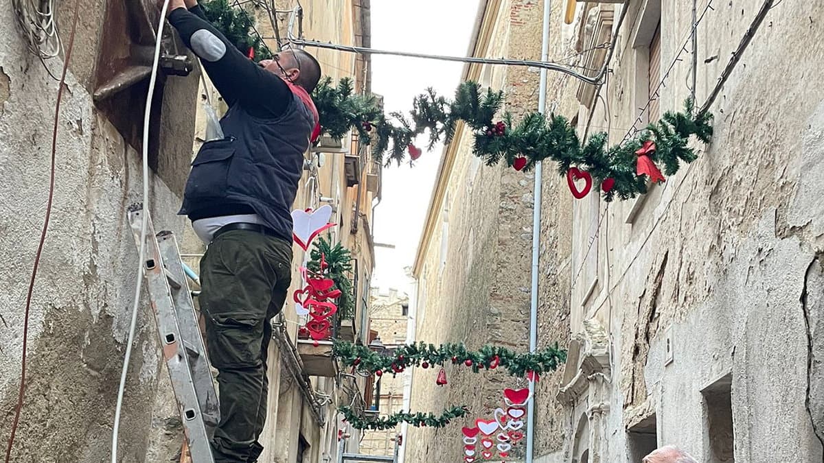 Il centro storico di Corigliano avvolto dalla magia del Natale grazie alla partecipazione attiva dei cittadini