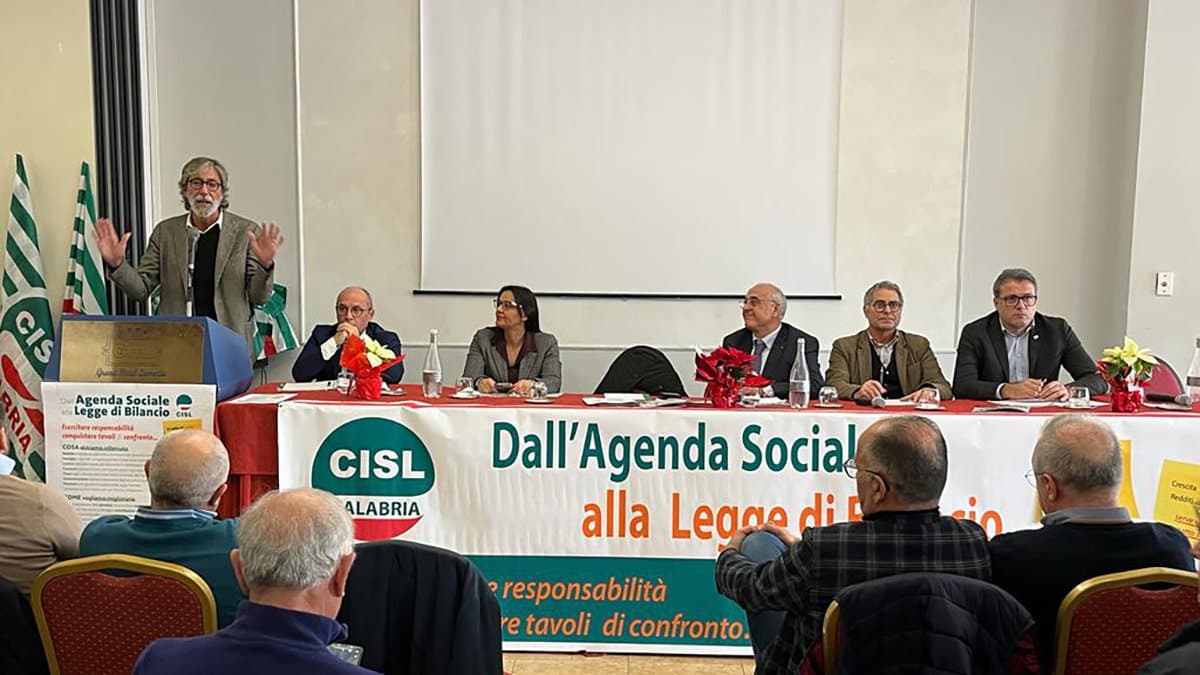 Russo (Cisl Calabria): «Ecco come migliorare la manovra finanziaria. Lo sciopero ora non serve»