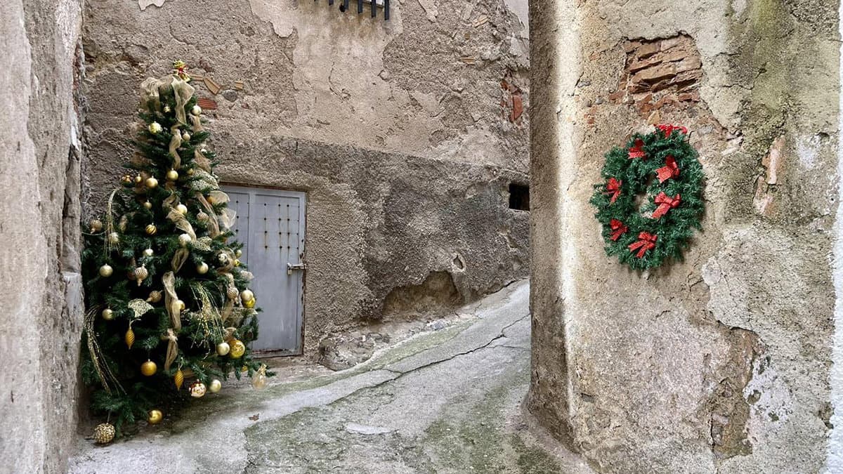 Retake Rossano impreziosisce il centro storico grazie alle decorazioni donate dai cittadini