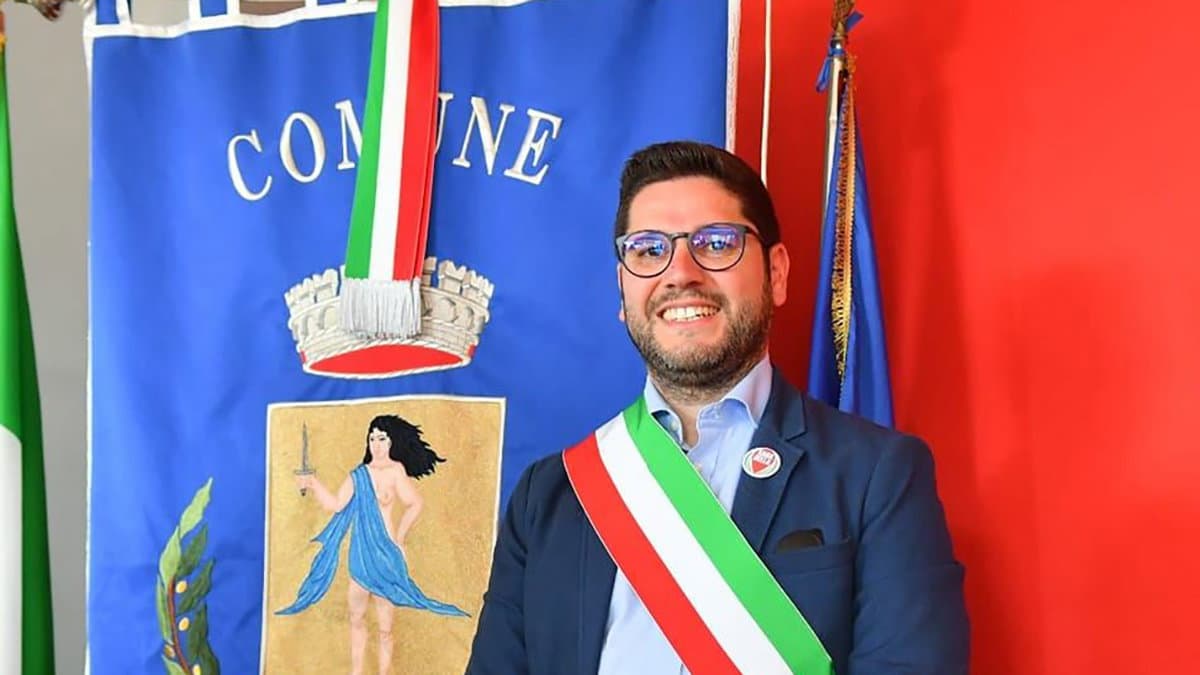 «a Saracena non vogliamo lasciare indietro nessun pezzo della nostra comunità. Uniti verso il nuovo anno»