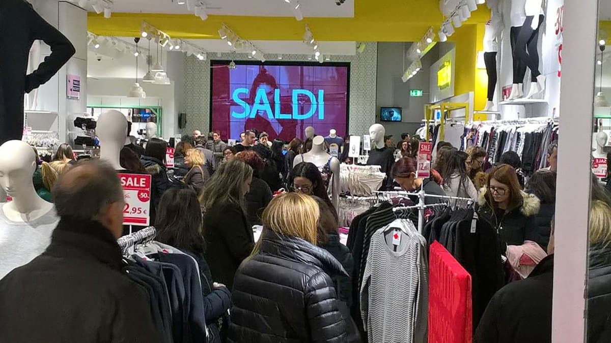 La Calabria si prepara ai saldi invernali: ecco quando partono gli sconti