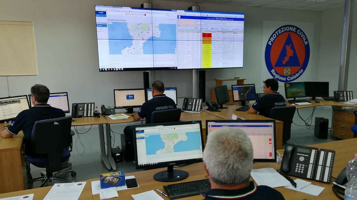 Ed è di nuovo allerta gialla... su tutta la Calabria: la Protezione civile dirama il bollettino