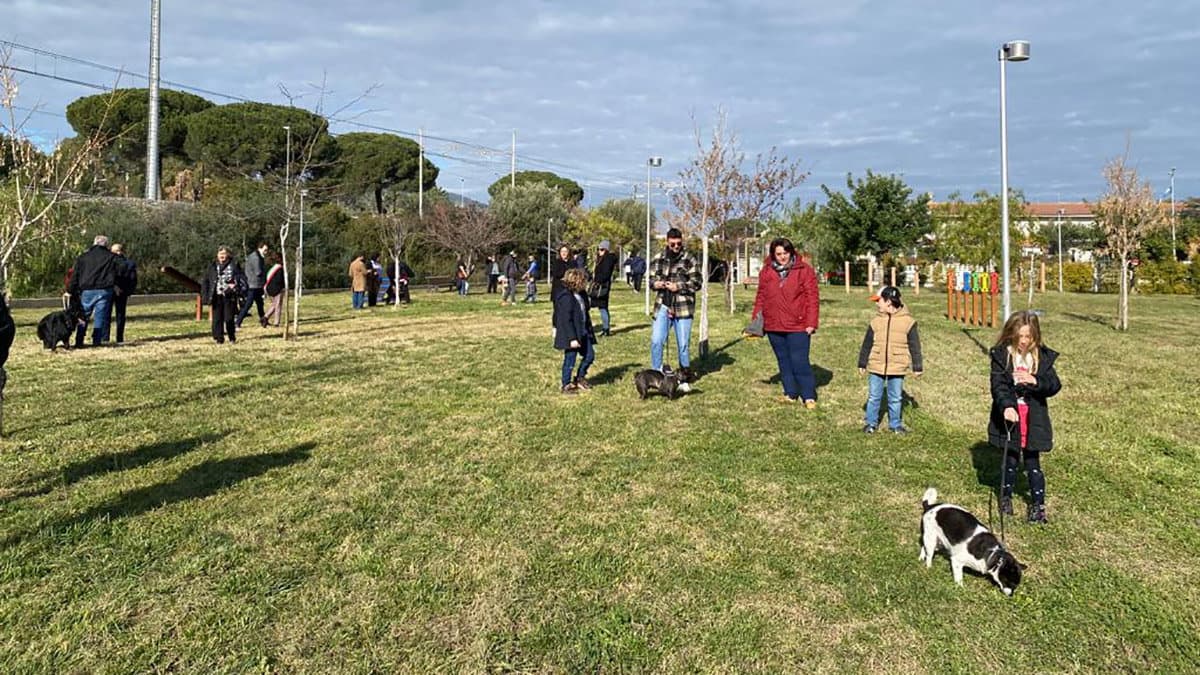 A Roseto Capo Spulico inaugurato "Io e Marley": un'area verde dedicata agli amici a quattro zampe