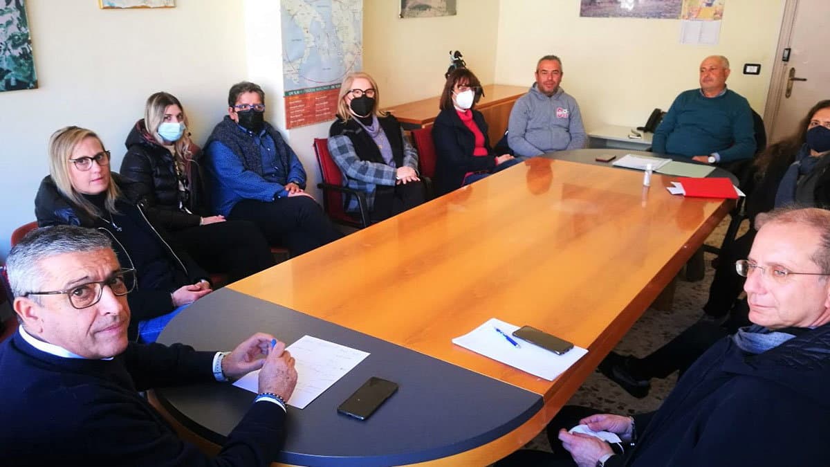 Cassano, il comune incontra Cisl-Fersa per discutere della vertenza dei lavoratori in deroga