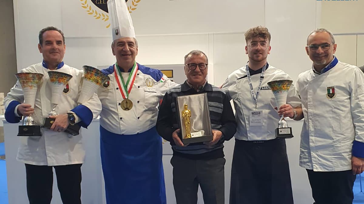 Alla gelateria Fortino di Cariati il premio "Polvere di Stelle": è sua la miglior granita siciliana al limone
