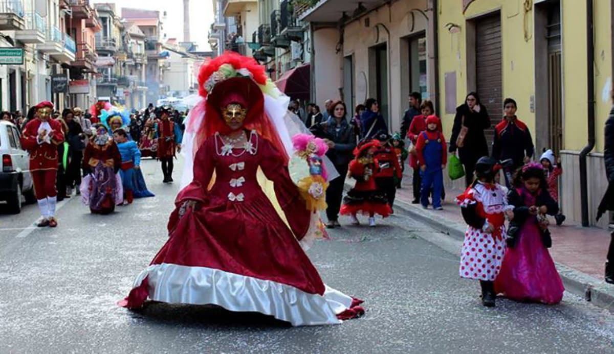 Trebisacce, associazioni e scuole insieme per la più creativa ed estrosa delle ricorrenze: il Carnevale