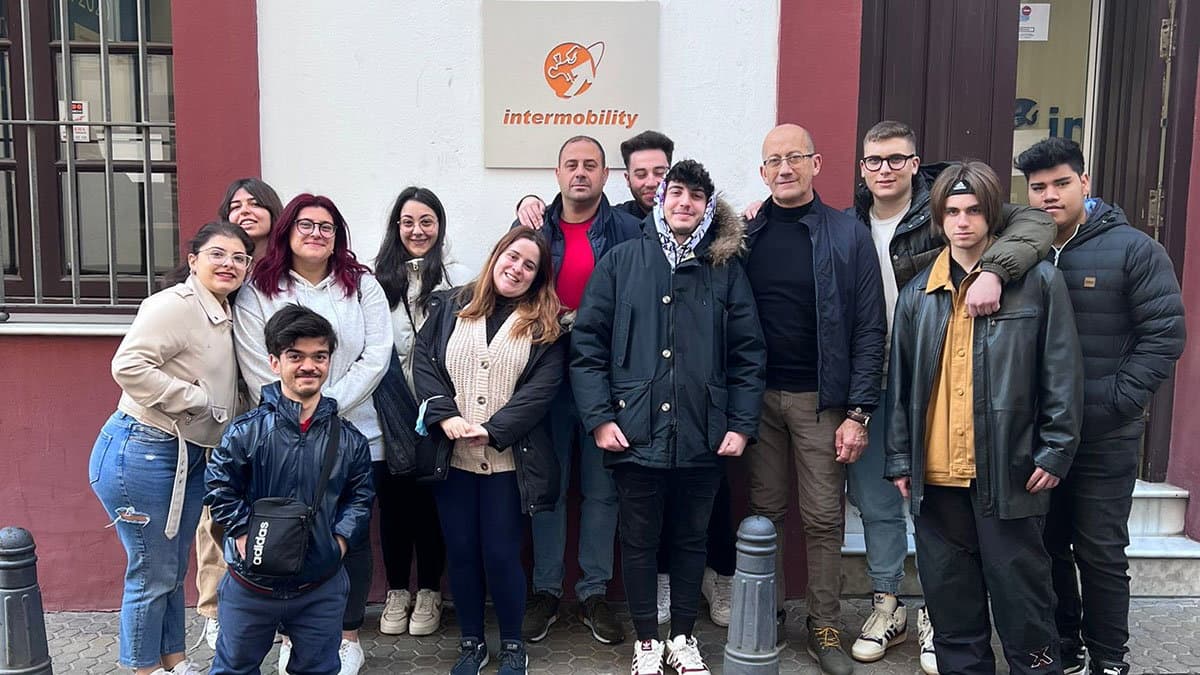 Castrovillari, gli studenti dell'Ipseoa Wojtyla volano in Erasmus grazie al progetto "Vet"