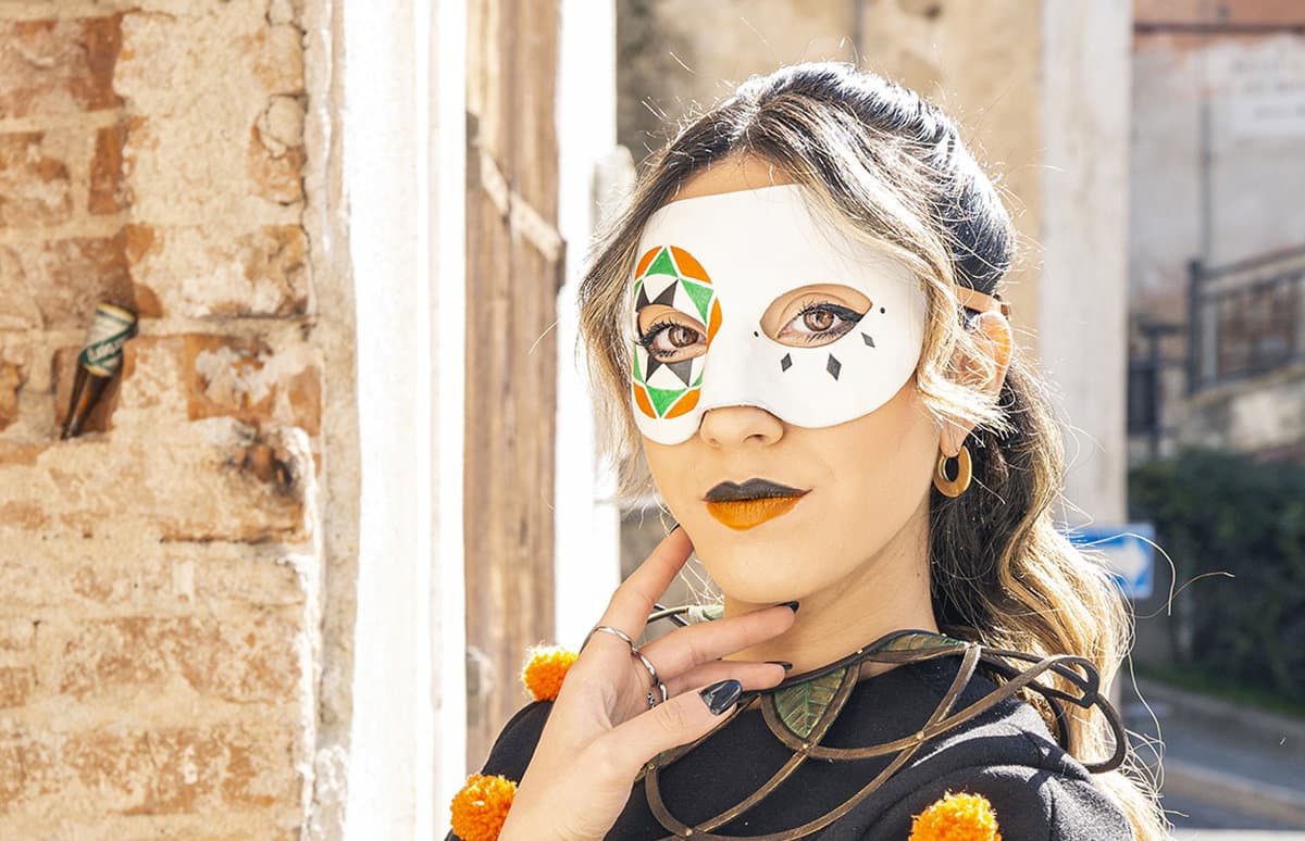 Clementizia, la maschera identitaria per il carnevale di Co-Ro