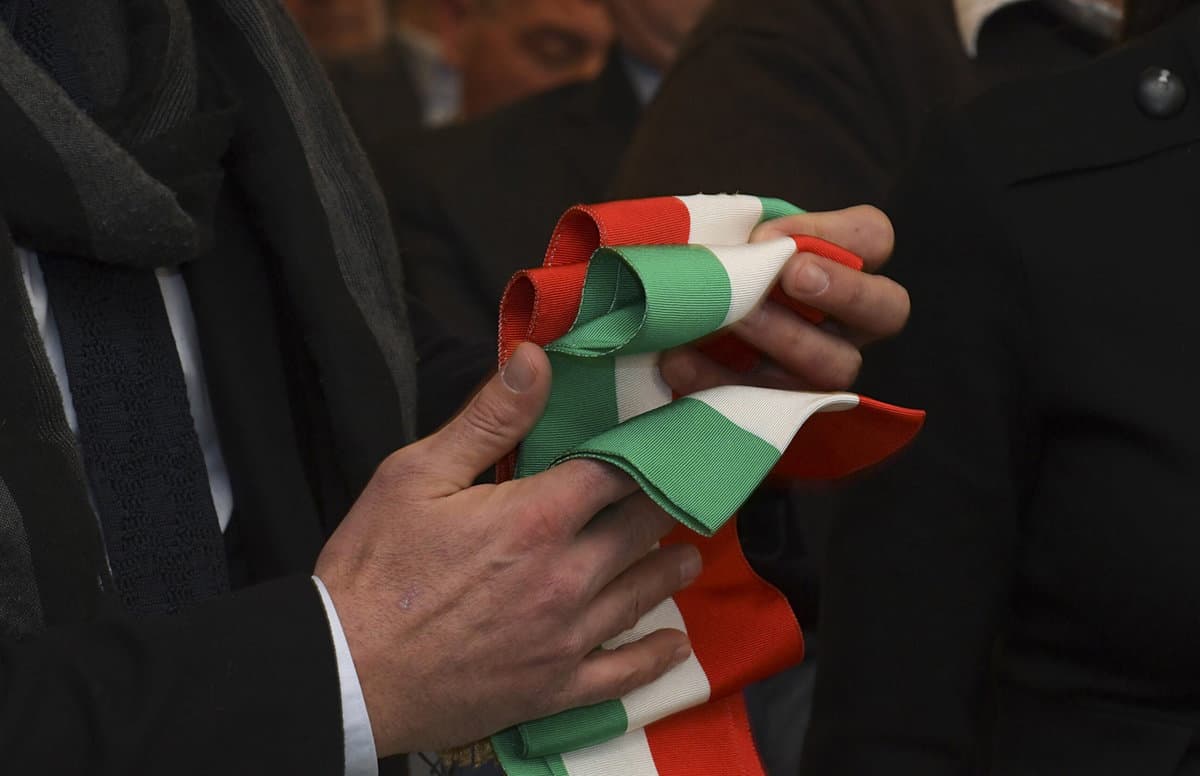 Mancata elezione del presidente Anci, la denuncia dei sindaci: «Intervenga il presidente nazionale»