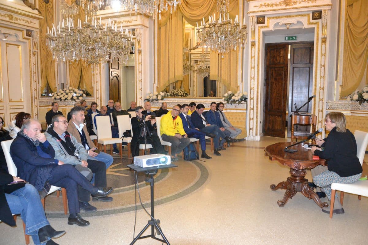 Al castello ducale associazioni a confronto sulle questioni della mobilità e dei trasporti lungo lo Jonio calabrese