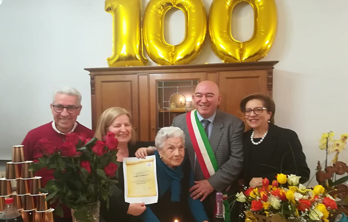 Civita, “la maestra Dilla” compie 100 anni di infinita competenza e saggezza