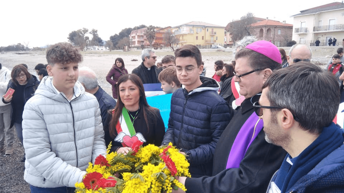 Tragedia di Cutro, la toccante iniziativa a Pietrapaola in ricordo delle vittime
