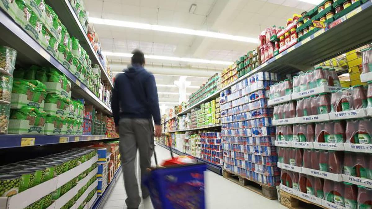 Co-Ro, ruba in un supermercato: arrestato un senzatetto