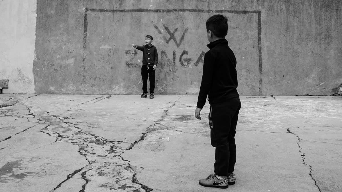 Quell'irrefrenabile desiderio di giocare a pallone: quando un tempo si viveva di niente e c'era tutto