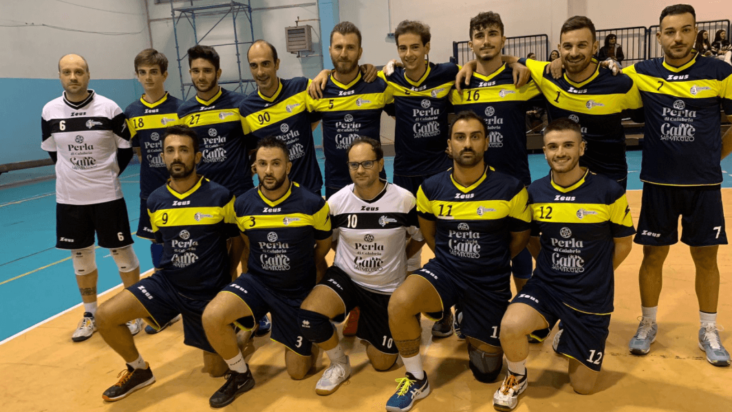 VOLLEY MASCHILE - Perla di Calabria perde contro il Nicotera. Ma è tempo di rialzarsi