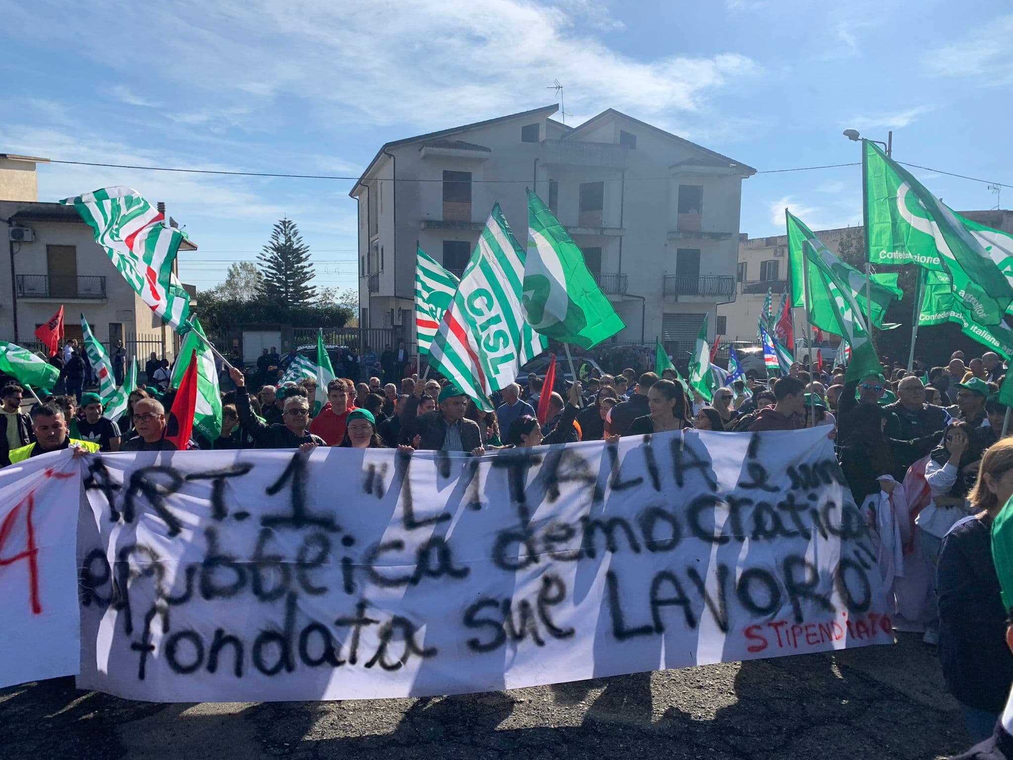 Cinque mesi di stipendi arretrati al Consorzio di Cosenza. I sindacati proclamano lo stato di agitazione