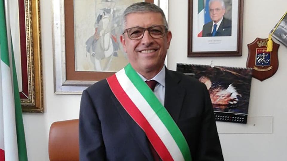 Papasso, sui tagli per i costi dell'energia a Cassano: «Grazie ai cittadini per i sacrifici fatti, ora torniamo alla normalità»
