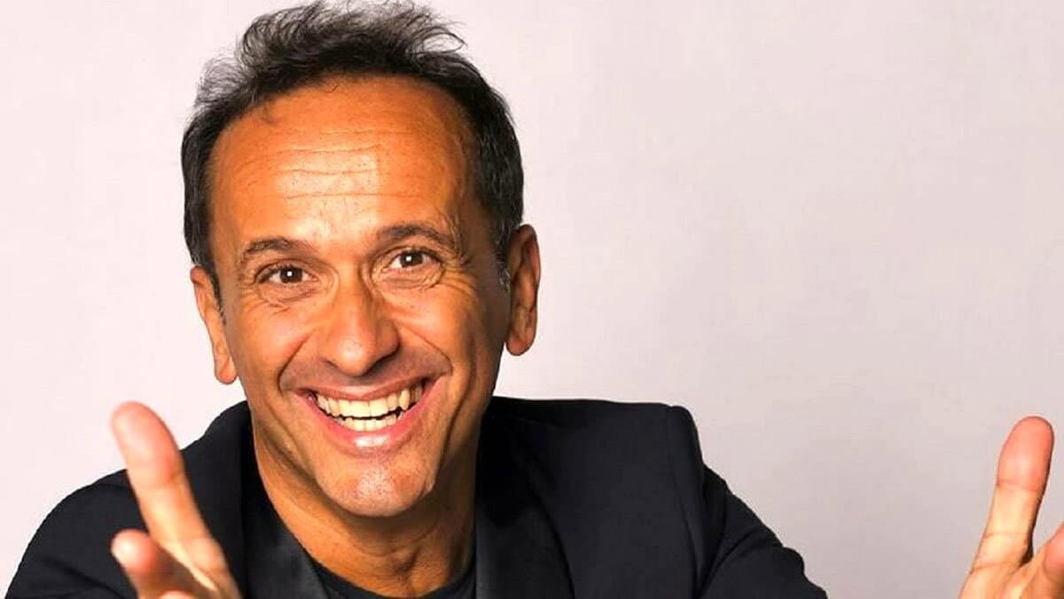Questa sera a Cassano lo spettacolo comico di Uccio De Santis