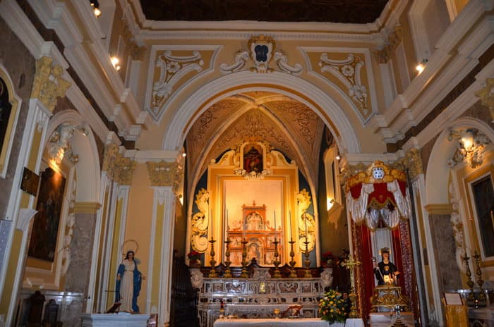 I bimbi della Coccinella hanno celebrato le mamme nella chiesa di San Francesco di Paola a Corigliano