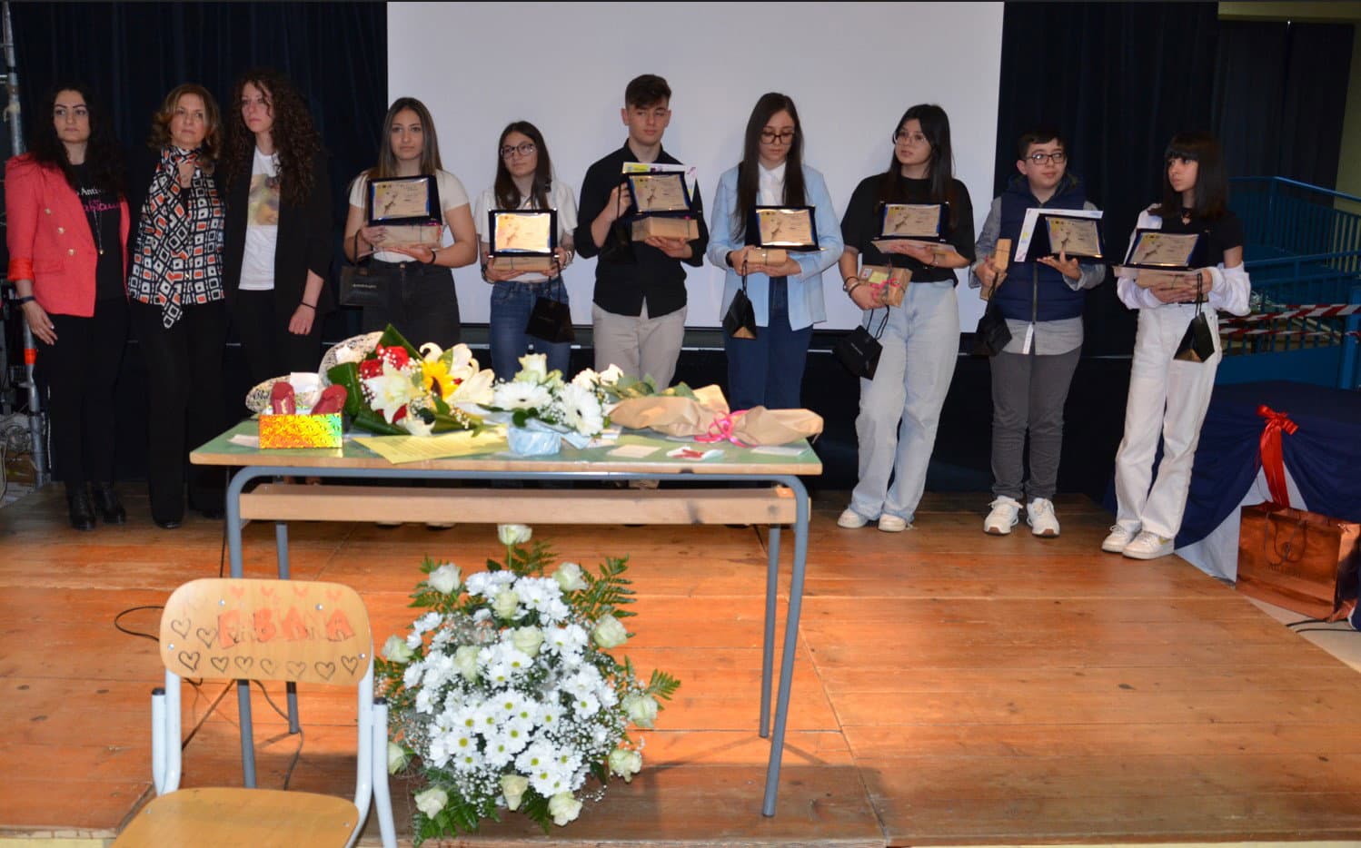 Dolci versi, premiati i vincitori del quarto concorso di poesia “Fabiana Luzzi”