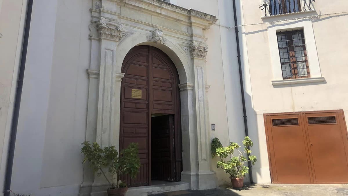 Tre suore e pochi alunni: chiude dopo quasi un secolo l’istituto di Madre Isabella De Rosis