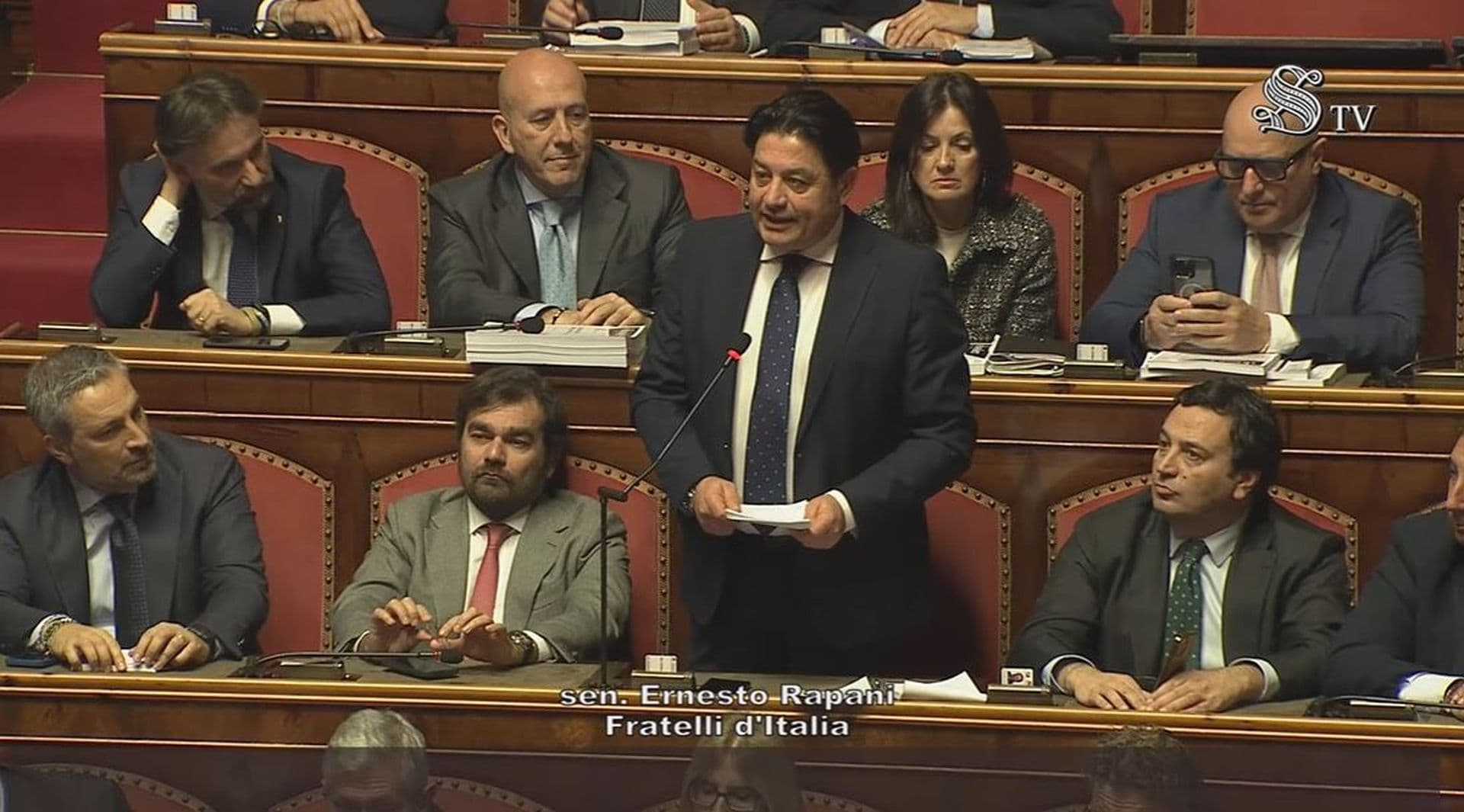 Rapani torna a punzecchiare sugli effetti della Severino: «Dopo il fallimento apriamo i tribunali chiusi»