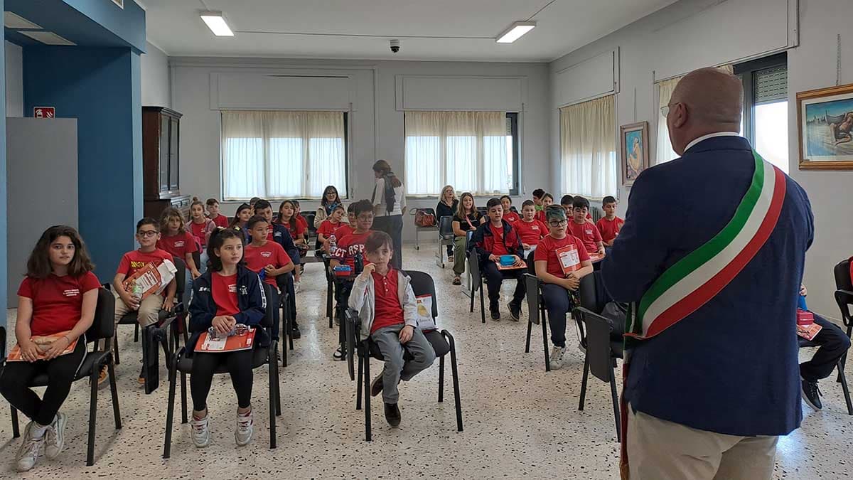 Educazione civica, a Trebisacce scuola e istituzioni unite per promuovere la cittadinanza attiva