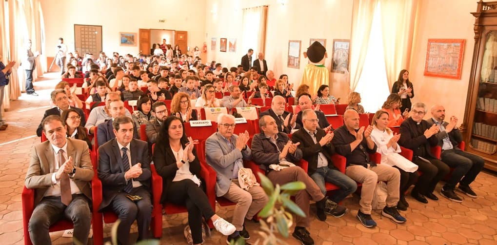 Bambini e autismo: casi in aumento con il cibo spazzatura