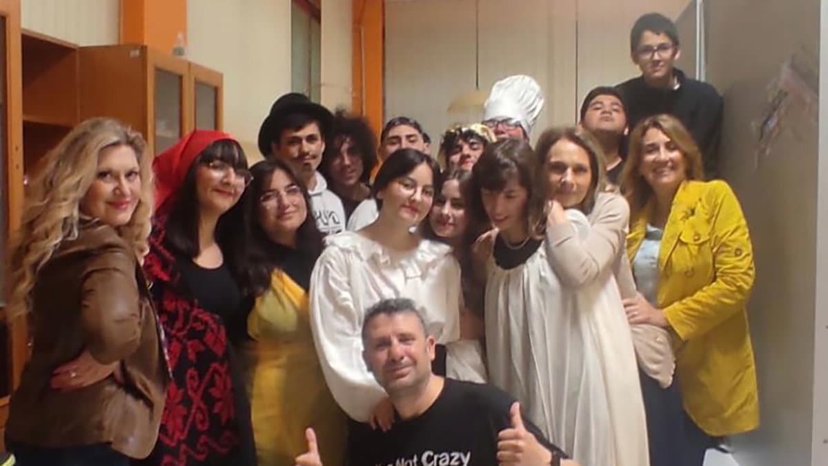 Lo spettacolo “Facezie sul Palcoscenico” chiude l’anno scolastico dell’Ipseoa di Castrovillari