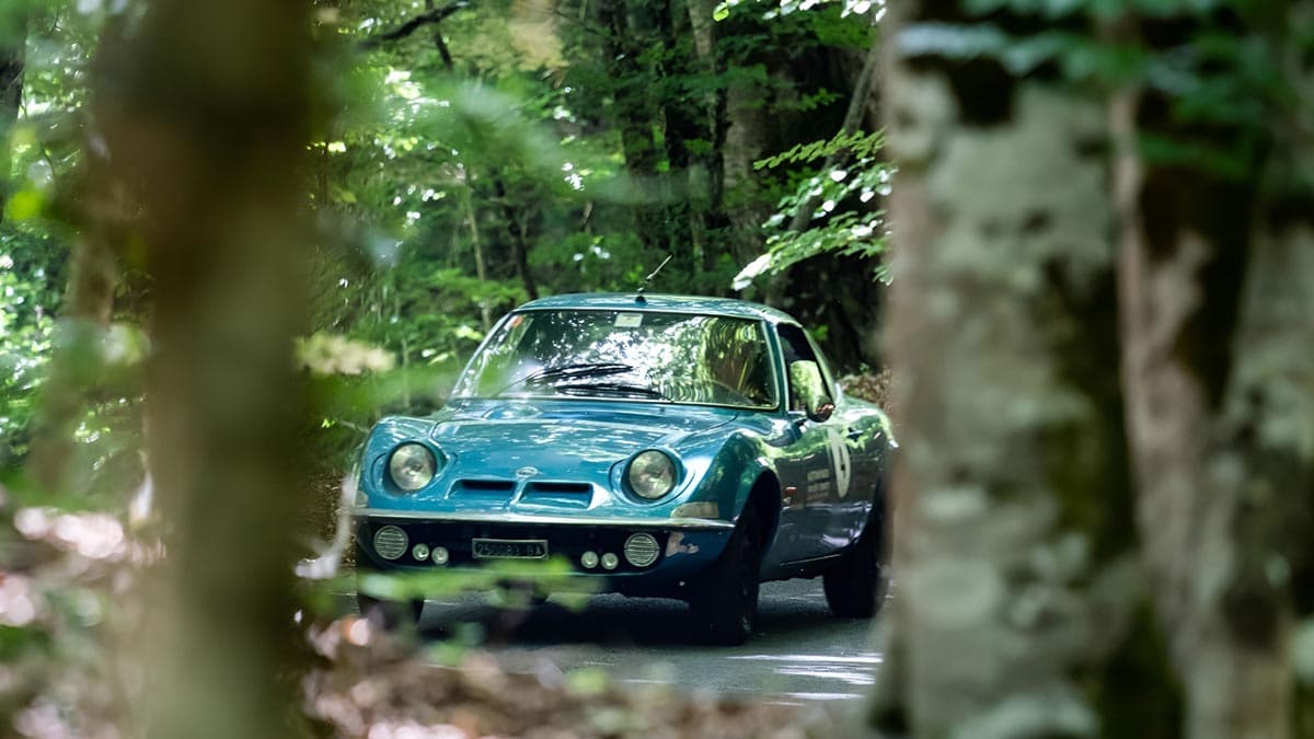 Il Pollino tra auto d'epoca e turismo sostenibile: parte la IX edizione del "Circuito Felice Nazzaro"
