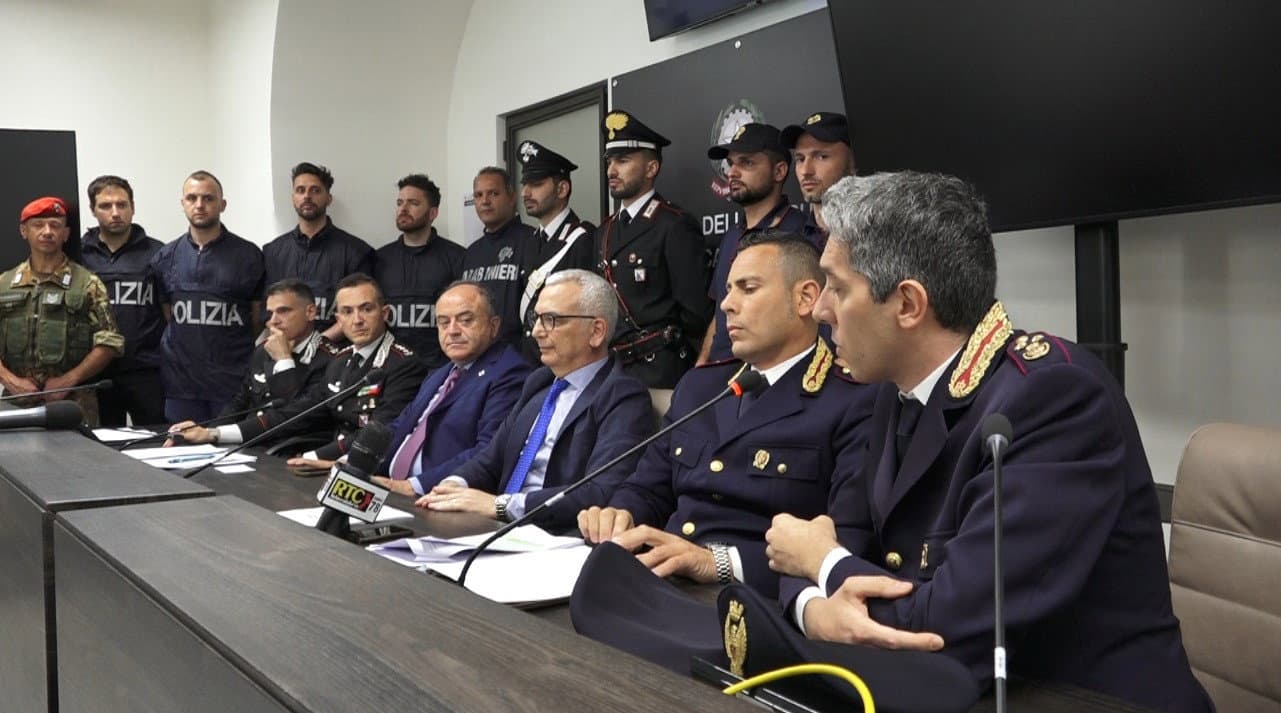Operazione "Athena", Gratteri decapita la cosca di Lauropoli: 68 arresti