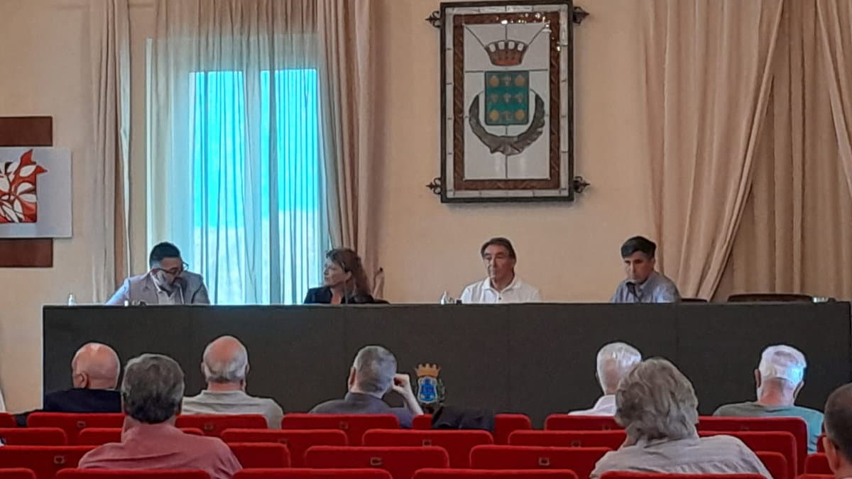 Presentato a Co-Ro il nuovo libro di Carlino: 24 microstorie per capire passato, presente e futuro del nostro territorio