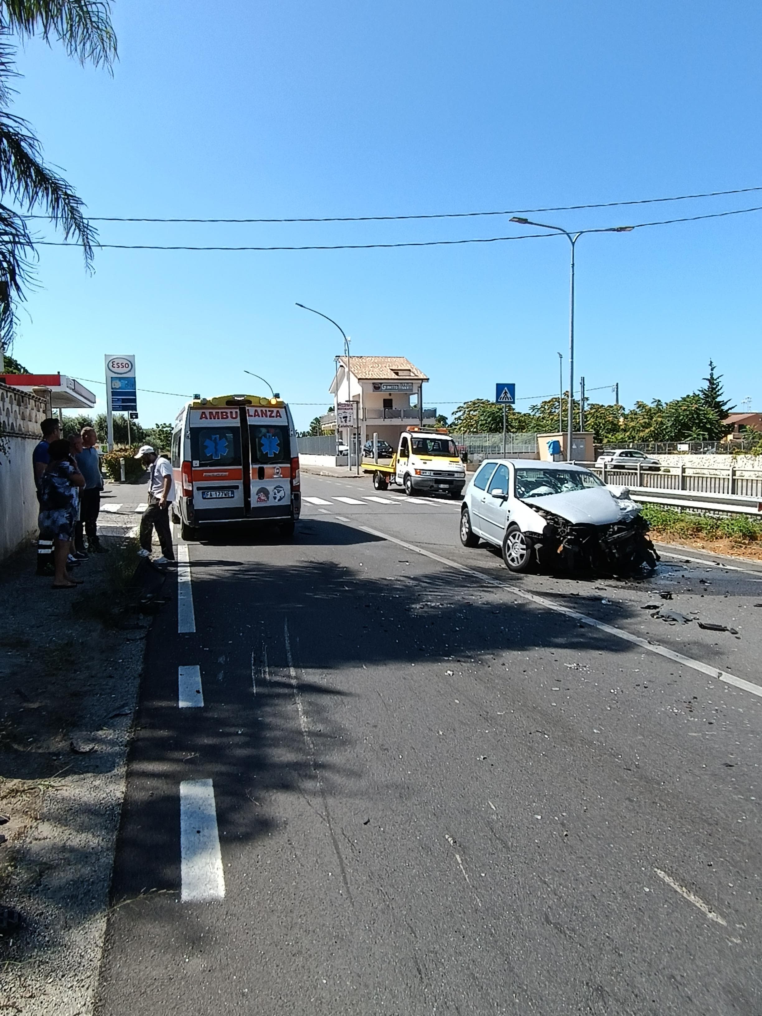Incidente sulla Statale 106 a Calopezzati: un ferito