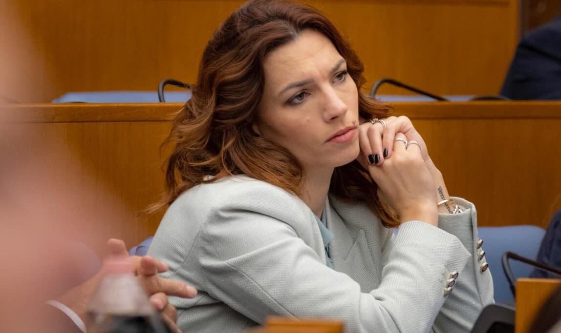 Discarica di Scala Coeli, Baldino (M5S): «Regione lenta e parlamentari immobili»