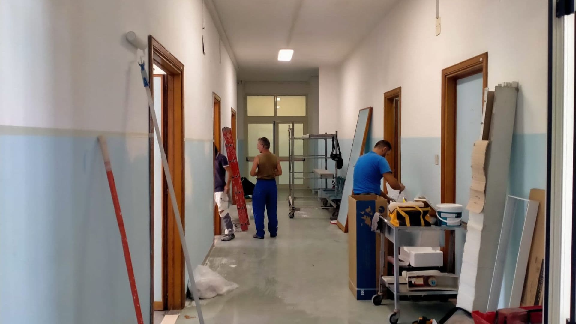 Cariati, Le Lampare documentano l'avvio dei lavori nel Pronto Soccorso
