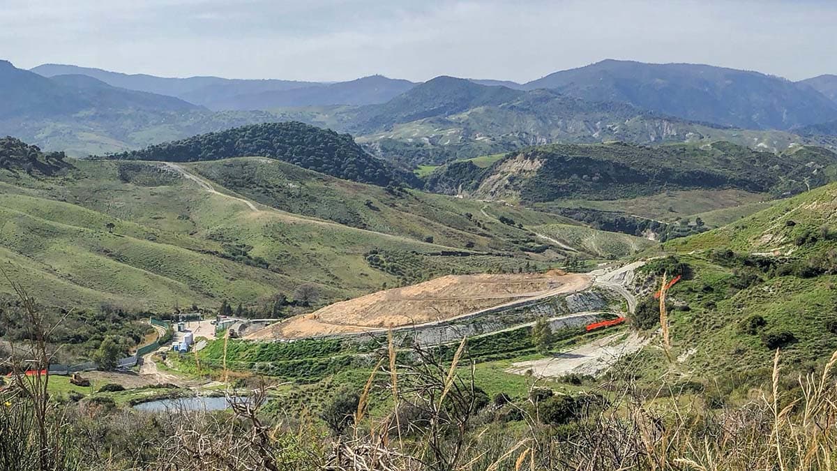 Prosegue l’attività di ripristino della Discarica Pipino. «No ad allarmismi che danneggiano il territorio»