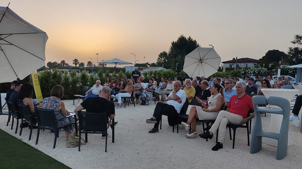 Presentato a Co-Ro il libro "La Baia della Magna Graecia. Prospettive per una nuova visione di territorio"