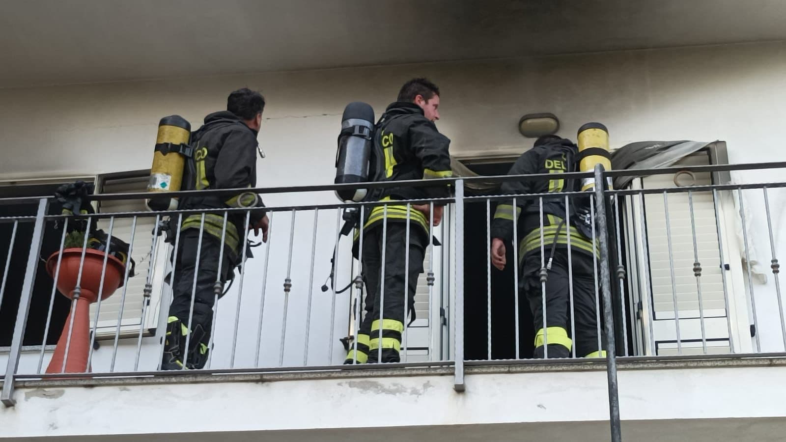 Follia a Schiavonea, stalker dà fuoco alla casa della compagna: ora è in stato di fermo