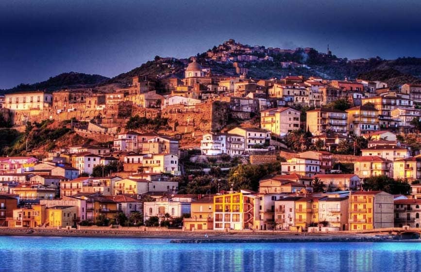 Con In-Canto d'estate 2023 parte a Cariati il PoeMare Festival