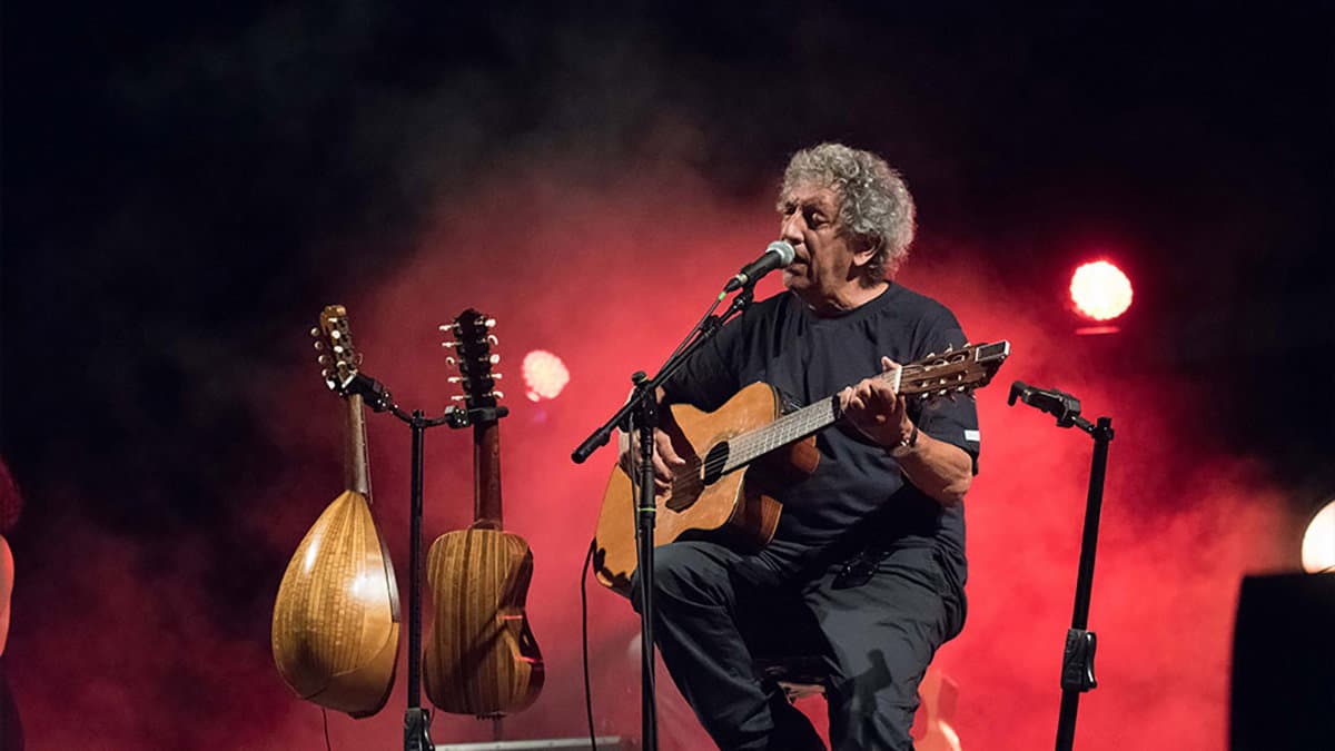 Eugenio Bennato arriva a Co-Ro con il suo Vento Popolare Tour