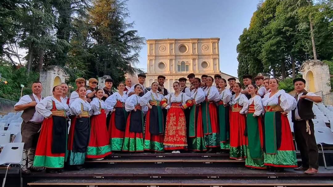 Il Gruppo Pro Loco di Castrovillari ospite della Rassegna Nazionale di Canti e Danze Popolari “Città dell’Aquila”